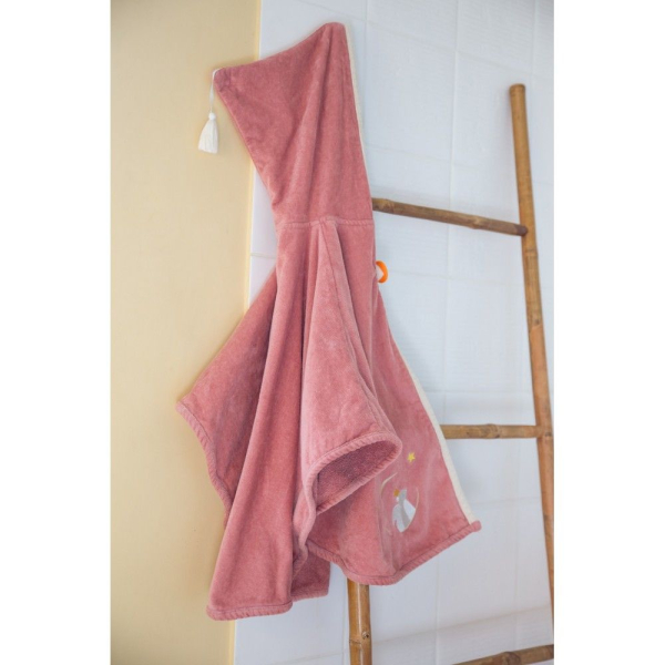 Personlig badeponcho for barn – Marsala Ekorn Personlig badeponcho for barn – Marsala Ekorn
