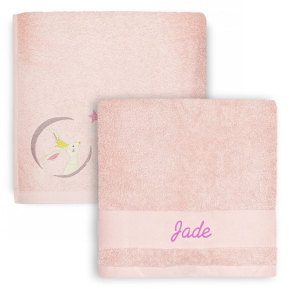Personlig barnehåndkle 70 x 140 cm – Rosa Kanin Personlig barnehåndkle 70 x 140 cm – Rosa Kanin