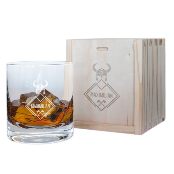 Whiskyglass gravert med navn Whiskyglass gravert med navn