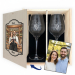 2 vinglass med illustrert fotoboks
